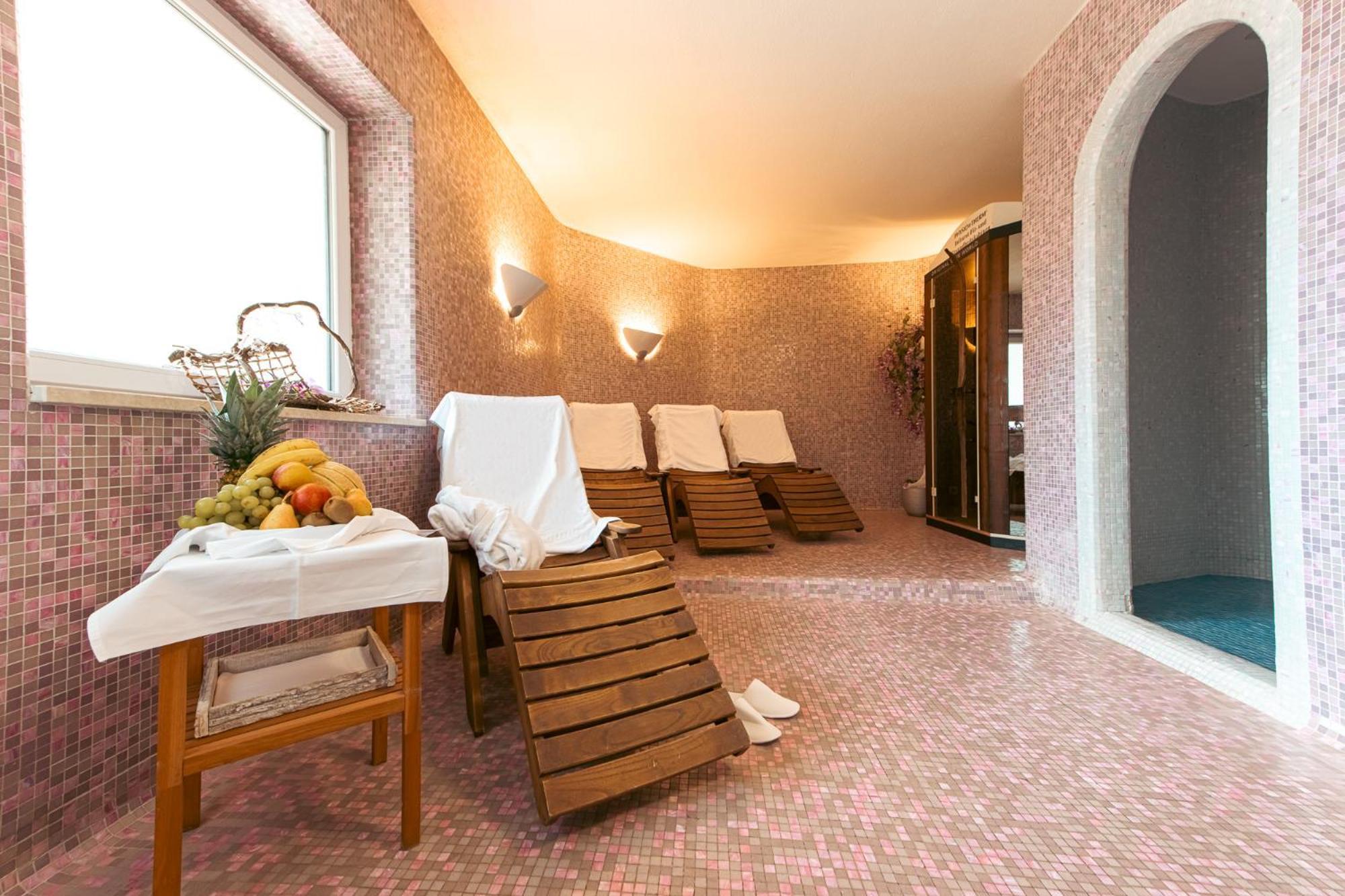 Hotel Bacher Riva di Tures Εξωτερικό φωτογραφία